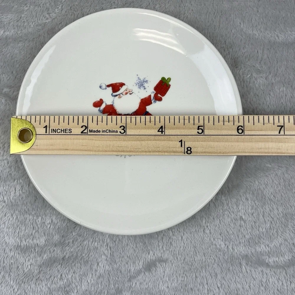 Pier 1 Imports Christmas Holiday Appetizer Plates Set of 4 Unused in Open Box